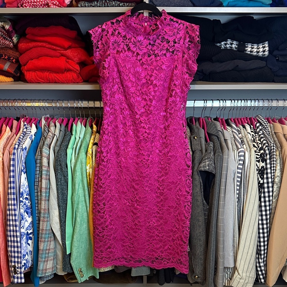 EnFocus Studio fuschia back zipper closure cap sleeve lace midi dress size 6